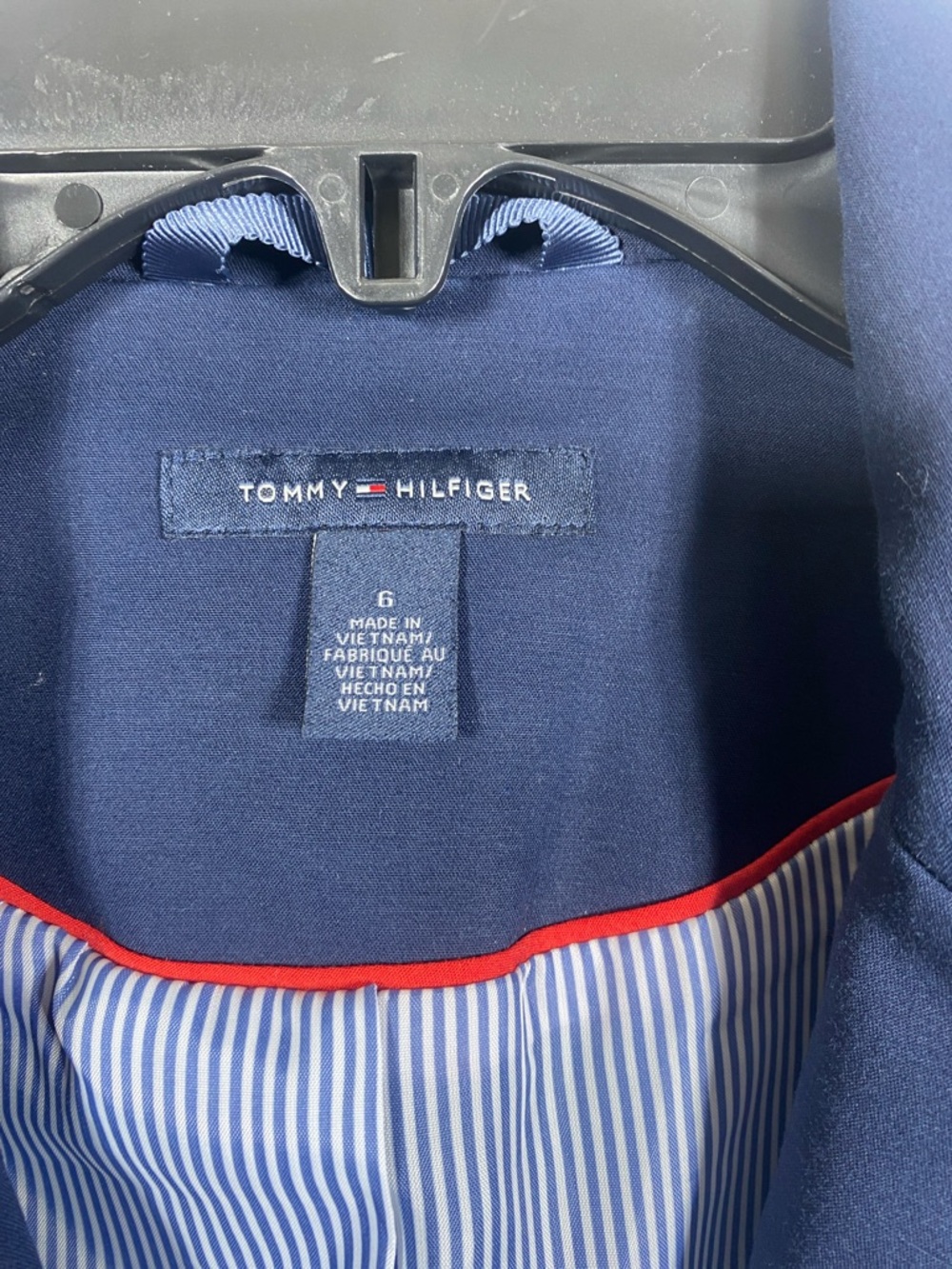 Tommy Hilfiger Navy Two-Button Tailored Women’s Blazer Size 6 - Picture 2 of 8